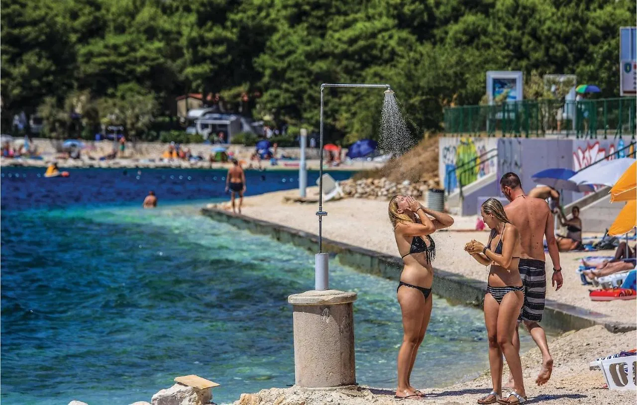 Beautiful Apartment In Okrug Donji With Wifi Donji Okrug   Donji Okrug (Ciovo)